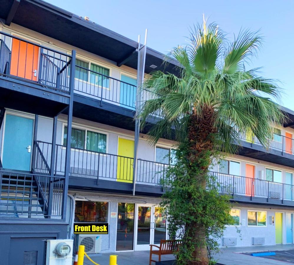 Bposhtels Las Vegas Exterior photo